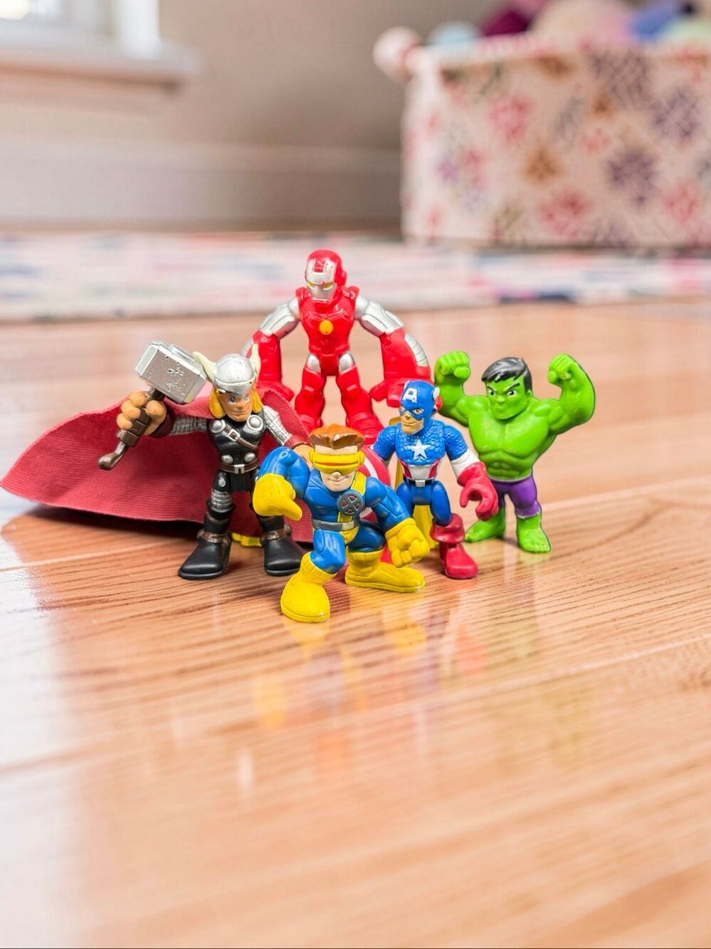 Playskool Heroes Marvel Super Adventures Hulk Iron Man Thor Cyclops Figures A72